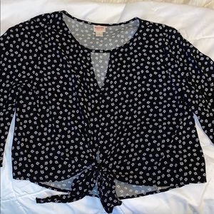 Flowy crop flower top